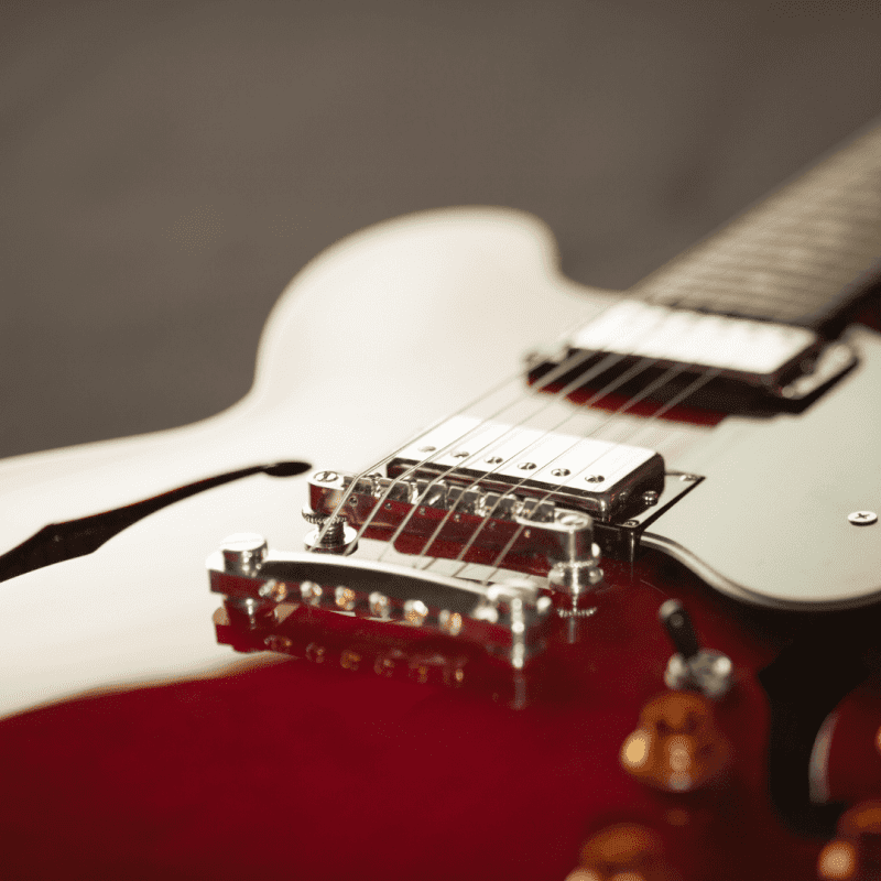 Indywidualna lekcja gry na gitarze/ukulele