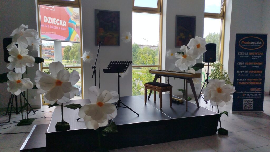 Koncert MUZYCZNE DEBIUTY szkoły muzycznej MUSICOSCALA na podsumowanie roku szkolnego