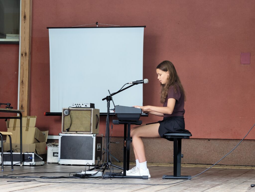 Występy uczniów szkoły muzycznej MUSICOSCALA na Pikniku Rodzinnym przy Sanktuarium św. Józefa w Rzeszowie